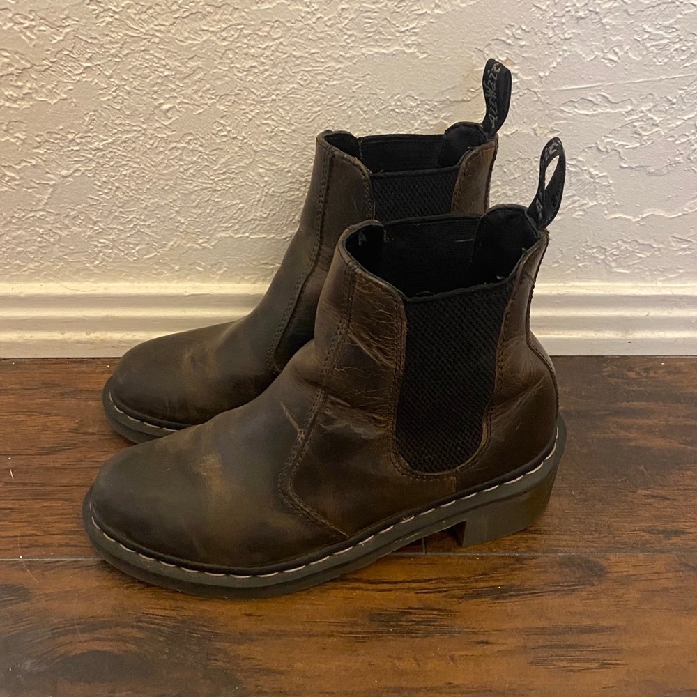 Women’s Dr. Martens Cadence Leather Healed boots